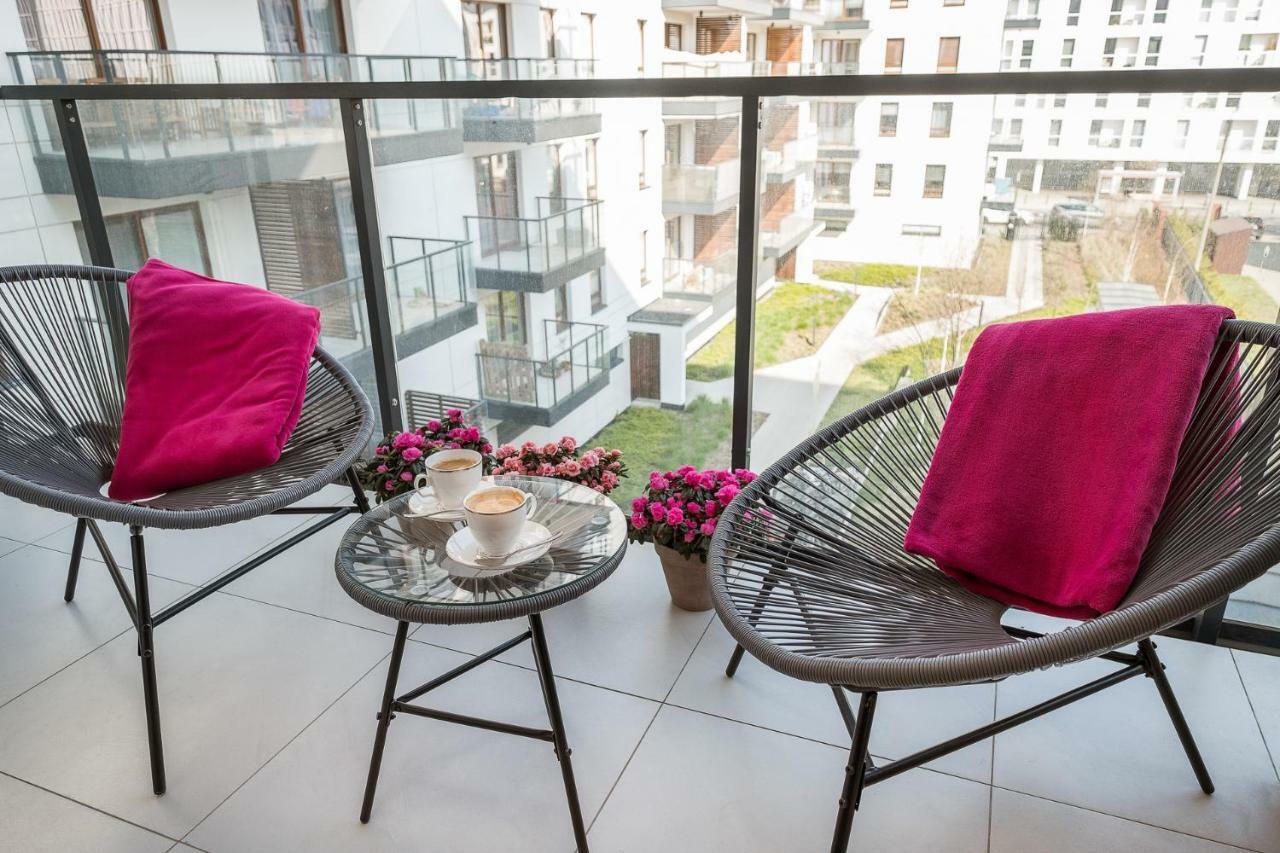 Raya Mansion Warsaw Lägenhet Exteriör bild